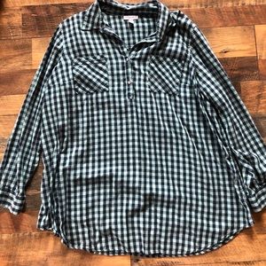 Plus size maternity top